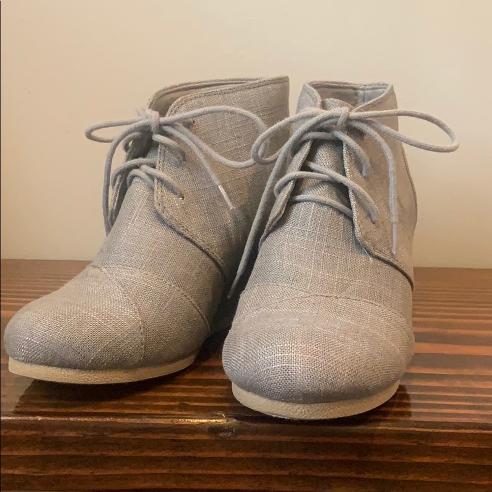 Gray Canvas Wedge